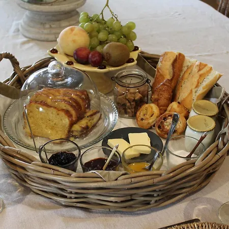 Bed & Breakfast La Maison Du Las Saint-Jean-d'Illac