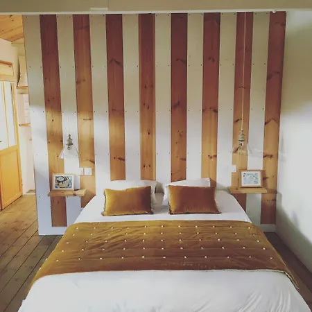 Oda ve Kahvaltı La Maison Du 3*