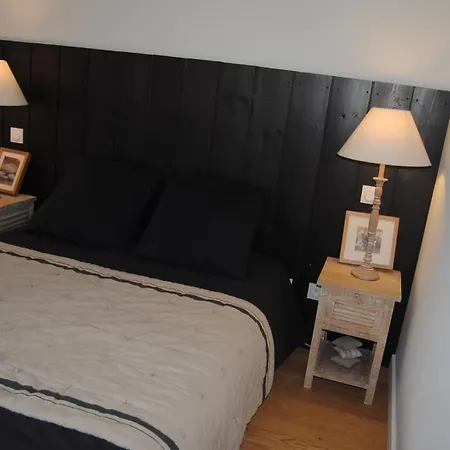 La Maison Du Bed & Breakfast 3*