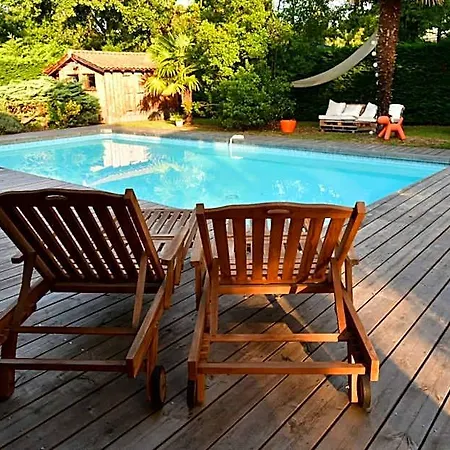 La Maison Du Bed & Breakfast 3*